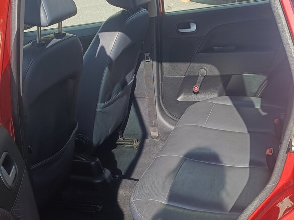 2007 Ford Fiesta Mk5, красный - вид 9