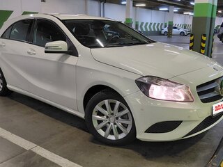 2015 Mercedes-Benz A-Класс 180 III (W176) Рестайлинг, белый, 1770000 рублей, вид 5