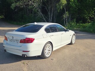 2014 BMW 5 серии 530d xDrive VI (F10/F11/F07) Рестайлинг, белый, 2750000 рублей, вид 5