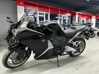 2011 Honda VFR 1200, чёрный, 720000 рублей, вид 1
