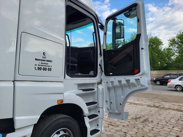 2026 КамАЗ 54901, чёрный - вид 29