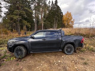 2019 Toyota Hilux VIII, чёрный, 3800000 рублей, вид 1