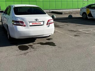 2010 Toyota Camry VI (XV40) Рестайлинг, белый, 1000000 рублей, вид 4