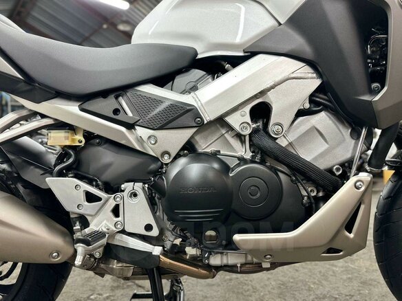 2015 Honda VFR 800X (Crossrunner), белый, 890000 рублей - вид 20