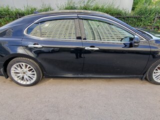 2018 Toyota Camry VIII (XV70), чёрный, 2500000 рублей, вид 3
