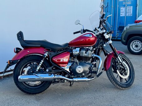 2026 Royal Enfield Super Meteor, красный, 792000 рублей, вид 2