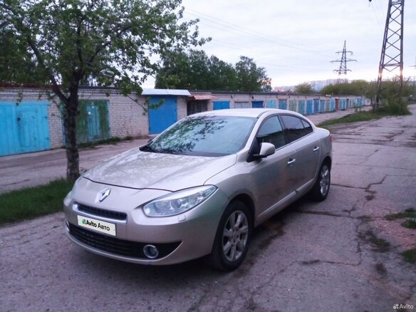 2011 Renault Fluence I, бежевый, 550000 рублей - вид 2