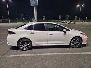 2019 Toyota Corolla XII (E210), белый, 2150000 рублей, вид 3