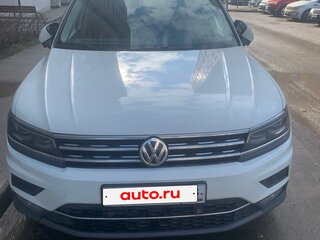 2017 Volkswagen Tiguan II, белый, 2500000 рублей, вид 2
