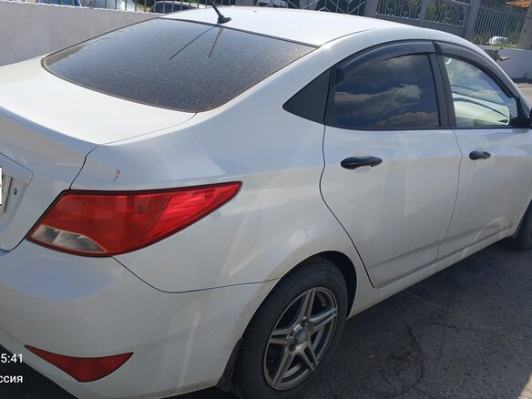 2016 Hyundai Solaris I Рестайлинг, белый, 1050000 рублей - вид 1