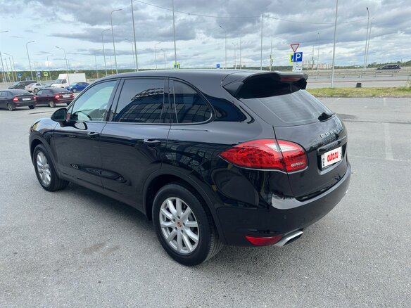 2012 Porsche Cayenne II (958), чёрный, 2790000 рублей - вид 4