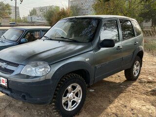 2011 Chevrolet Niva I Рестайлинг, серый, 420000 рублей, вид 1