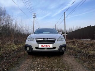 2013 Subaru Outback IV Рестайлинг, белый, 1500000 рублей, вид 2