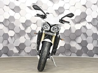 2016 Triumph Street Triple, белый, 549000 рублей, вид 5