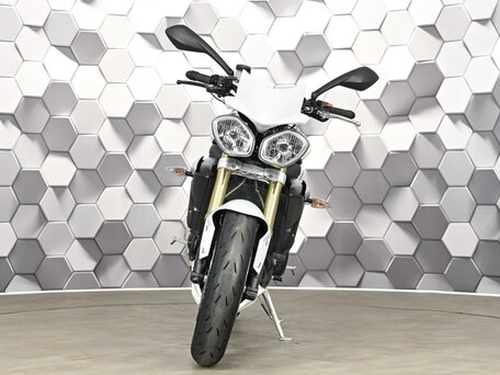 2016 Triumph Street Triple, белый, 549000 рублей, вид 5