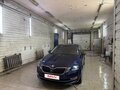 2017 Skoda Octavia III (A7) Рестайлинг, синий, 1450000 рублей - вид 3