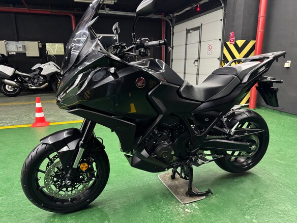 2022 Honda NT1100, серый - вид 16