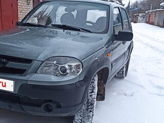 2011 Chevrolet Niva I Рестайлинг, серый, 345000 рублей, вид 2
