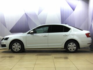 2017 Skoda Octavia III (A7) Рестайлинг, белый, 1098000 рублей, вид 2
