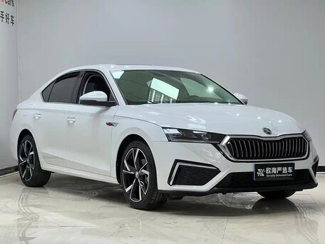 2022 Skoda Octavia IV (A8), белый, 2030000 рублей, вид 2