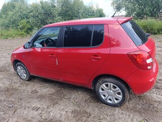 2013 Skoda Fabia II Рестайлинг, красный, 450000 рублей, вид 5