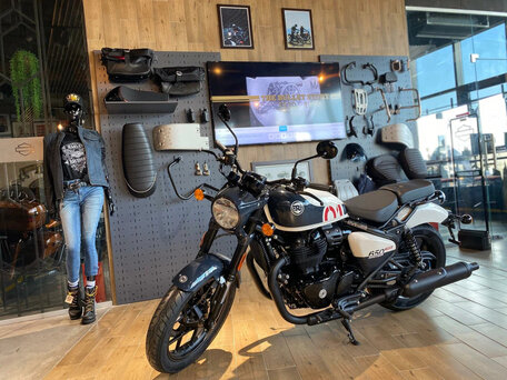 2026 Royal Enfield Shotgun, белый, 741000 рублей, вид 5
