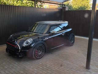 2020 Mini Hatch JCW III (F55/F56) Рестайлинг, чёрный, 4200000 рублей, вид 3