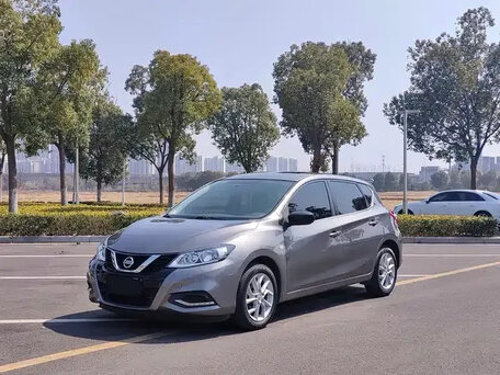 2023 Nissan Tiida II (China Market), серый, 1320000 рублей, вид 1