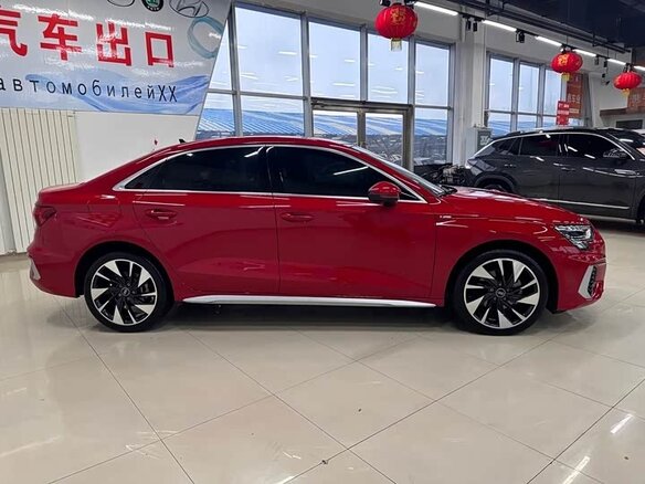 2022 Audi A3 35 TFSI Long IV (8Y), красный - вид 3
