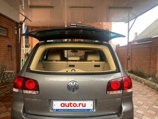 2007 Volkswagen Touareg I Рестайлинг, серый, 980000 рублей, вид 5
