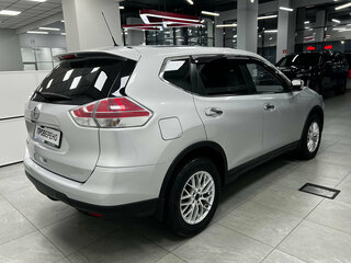 2016 Nissan X-Trail III, серебристый, 1650000 рублей, вид 3