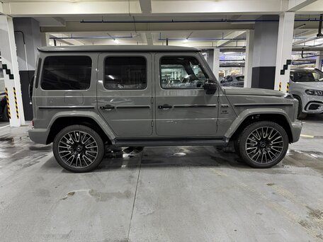 2026 Mercedes-Benz G-Класс AMG 63 AMG II (W465) Рестайлинг, серый, 30500000 рублей, вид 4
