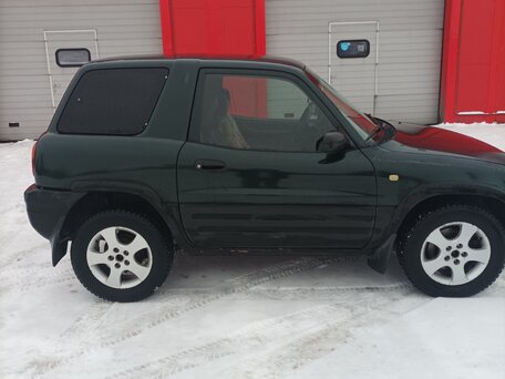 1996 Toyota RAV4 I (XA10), зелёный, 350000 рублей, вид 2