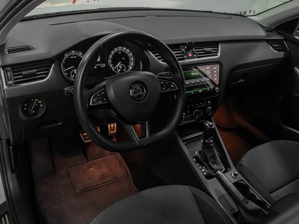 2018 Skoda Octavia III (A7) Рестайлинг, белый, 2349000 рублей - вид 6
