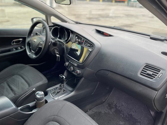 2012 Kia Ceed II, коричневый, 770000 рублей - вид 14