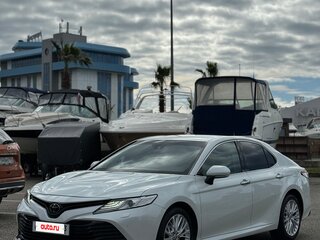 2020 Toyota Camry VIII (XV70), белый, 3000000 рублей, вид 3