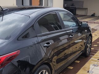 2020 Kia Rio IV Рестайлинг, чёрный, 1650000 рублей, вид 4
