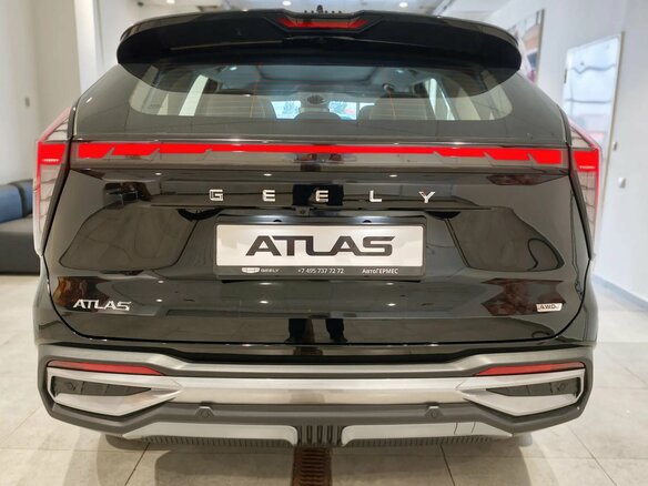 2026 Geely Atlas II, чёрный, 3909990 рублей - вид 2