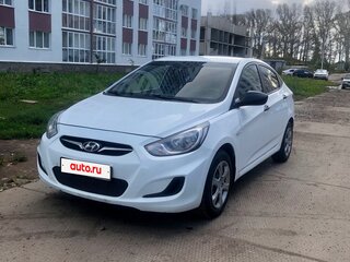 2013 Hyundai Solaris I, белый, 510000 рублей, вид 2