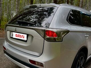 2014 Mitsubishi Outlander III, серый, 1130000 рублей, вид 5