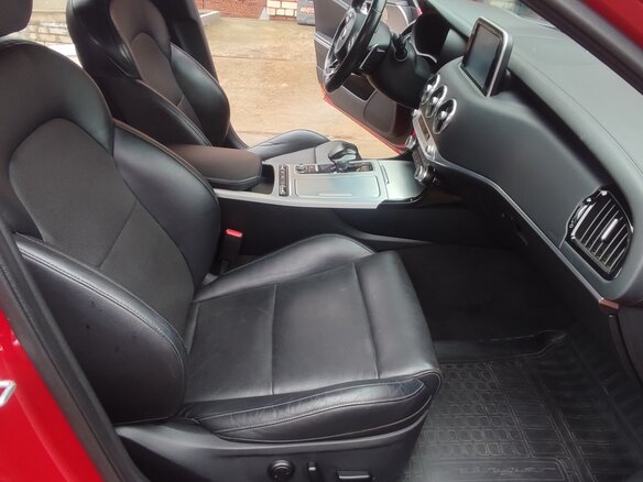 2018 Kia Stinger I, красный, 2800000 рублей - вид 16
