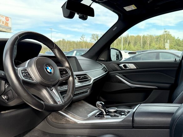 2020 BMW X7 40i I (G07), чёрный, 5250000 рублей - вид 8
