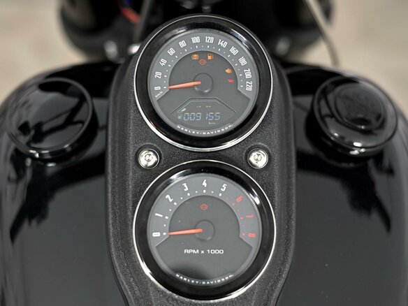 2020 Harley-Davidson Low Rider, чёрный, 1649000 рублей - вид 8
