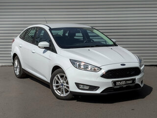 2017 Ford Focus III Рестайлинг, белый, 1000000 рублей, вид 3
