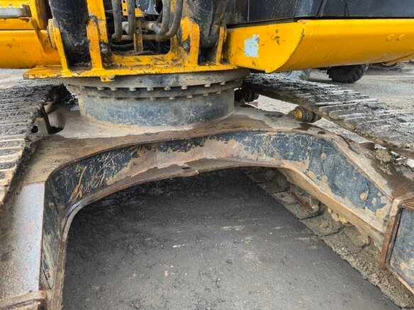 2013 JCB JS205, жёлтый, 3690000 рублей - вид 12