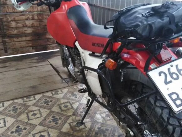 2005 Honda XR 650L, красный, 350000 рублей - вид 3