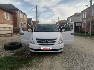 2014 Hyundai Grand Starex I, белый, 1920000 рублей, вид 3