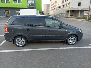2010 Opel Zafira B Рестайлинг, серый, 590000 рублей, вид 4
