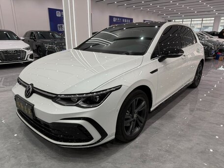 Volkswagen Golf VIII