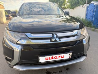 2015 Mitsubishi Outlander III Рестайлинг 2, чёрный, 1350000 рублей, вид 3
